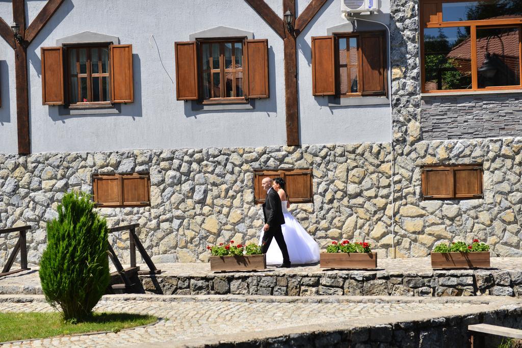 Hotel Gacka Otočac المظهر الخارجي الصورة