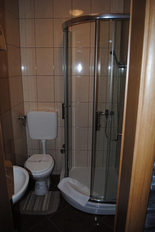 Hotel Gacka Otočac المظهر الخارجي الصورة