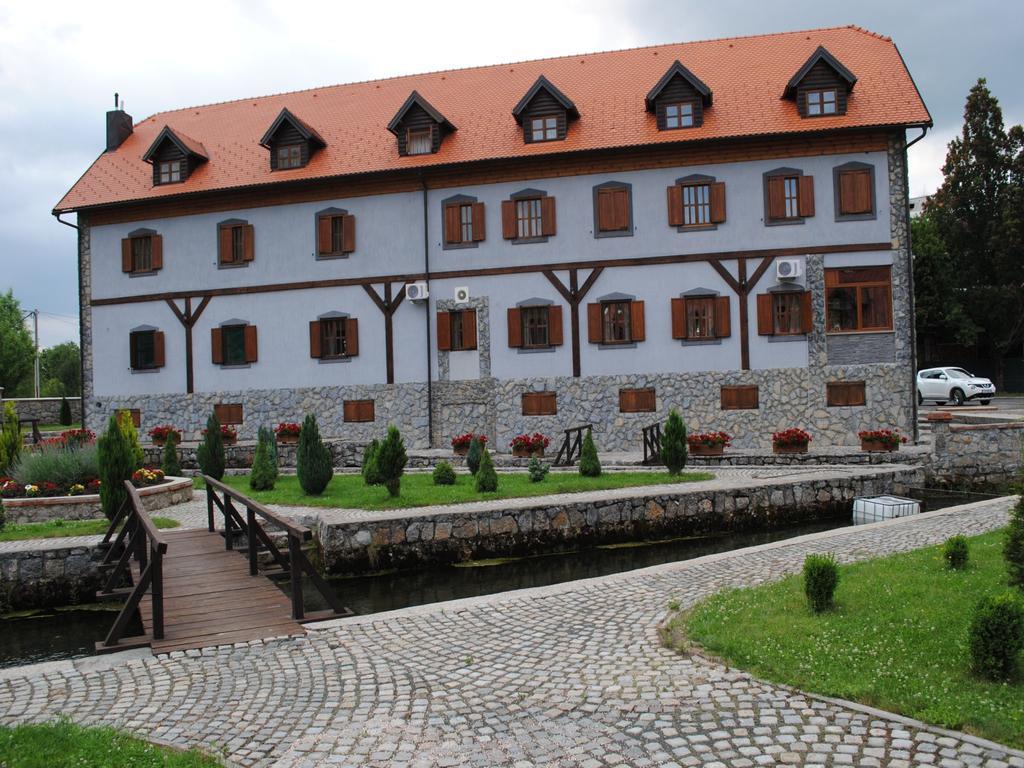 Hotel Gacka Otočac المظهر الخارجي الصورة