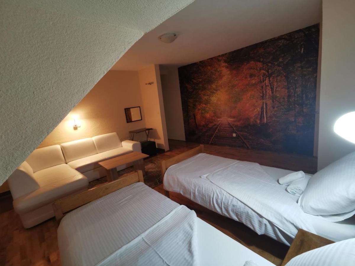 Hotel Gacka Otočac المظهر الخارجي الصورة